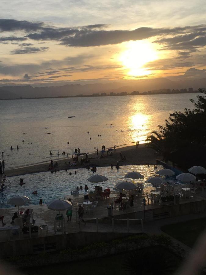 Apartamento Pe Na Areia Frente Para O Mar E Piscina Na Prainha Caraguatatuba Bagian luar foto