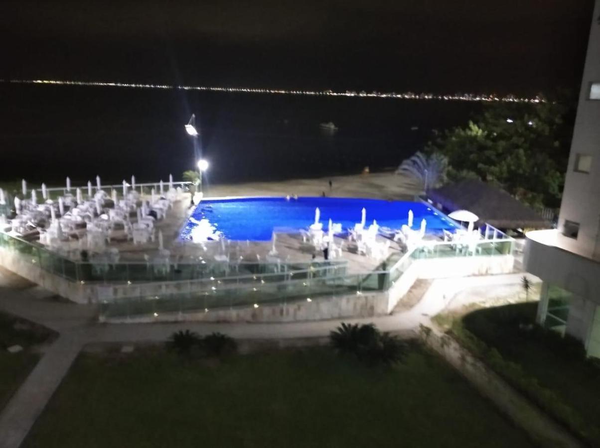 Apartamento Pe Na Areia Frente Para O Mar E Piscina Na Prainha Caraguatatuba Bagian luar foto