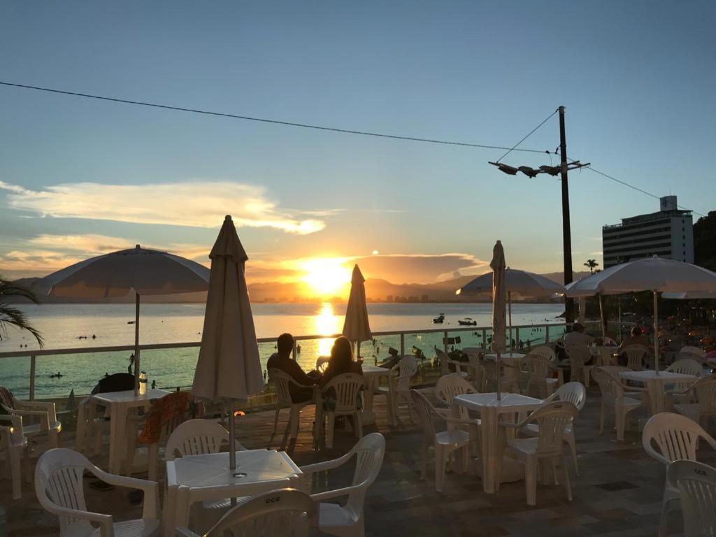 Apartamento Pe Na Areia Frente Para O Mar E Piscina Na Prainha Caraguatatuba Bagian luar foto